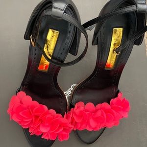 Rupert Sanderson heel with pink flower pedal detail